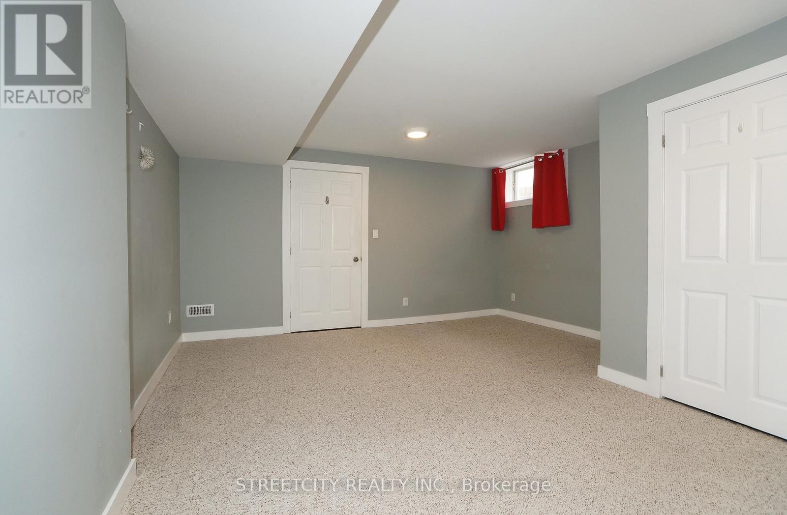 1861 Louise Boulevard, London North, Ontario  N6G 5G2 - Photo 34 - X12288344