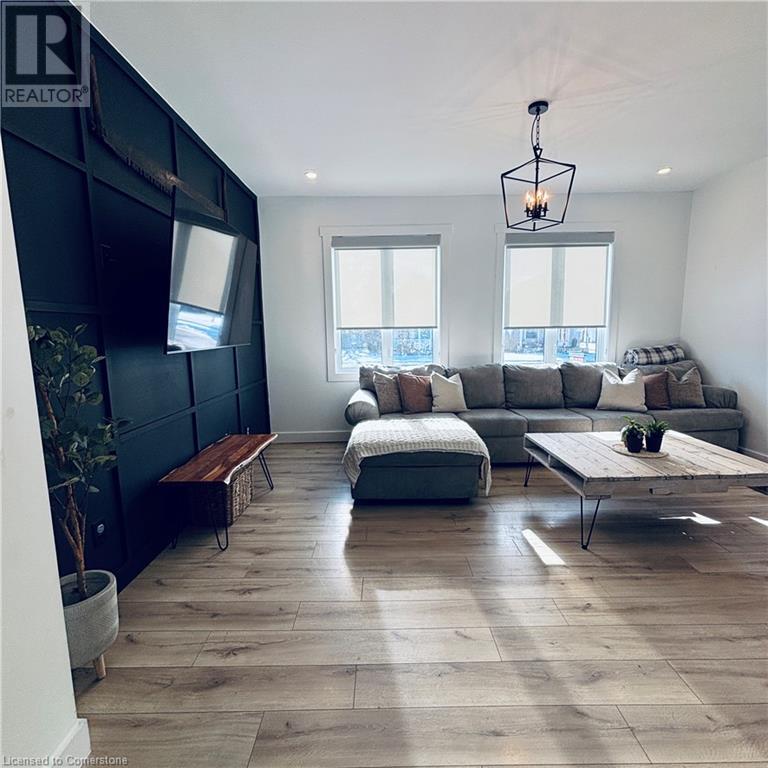 10 Pearl Street, Tillsonburg, Ontario  N4G 1L3 - Photo 7 - 40750075