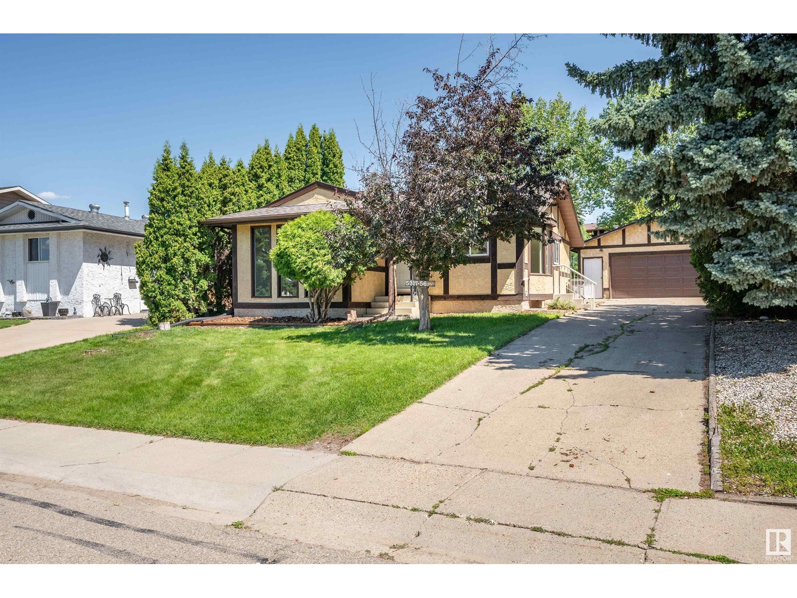 Property at 5317 56A ST image 2