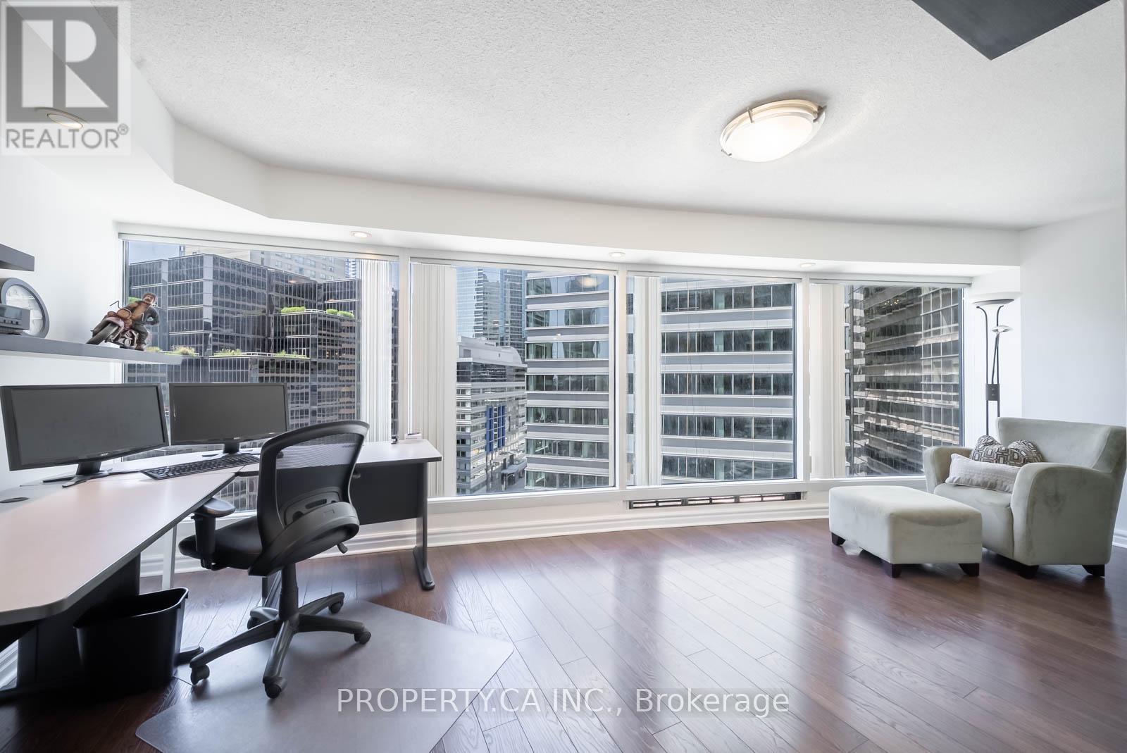 1407 - 33 University Avenue, Toronto, Ontario  M5J 2S7 - Photo 18 - C12287895