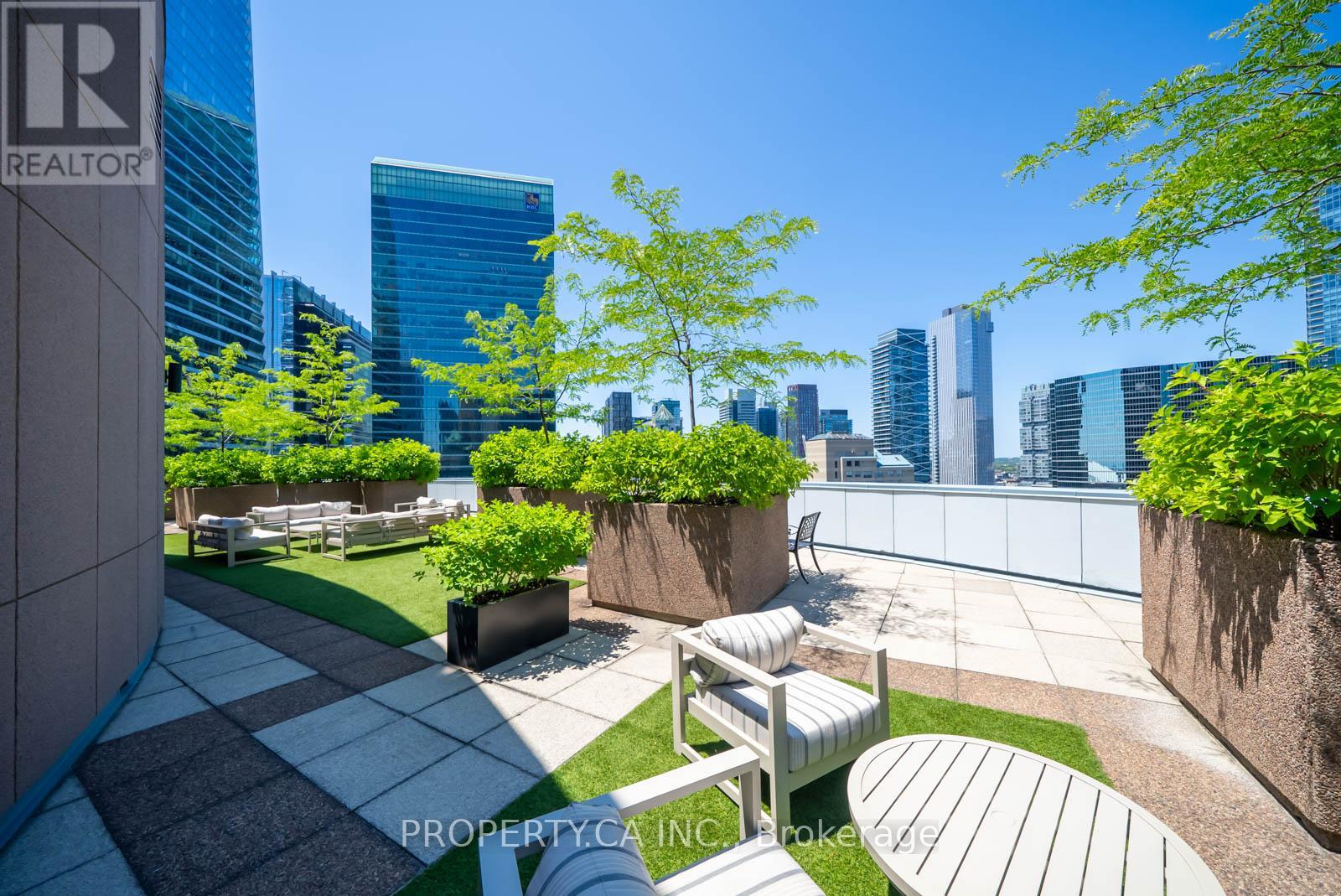 1407 - 33 University Avenue, Toronto, Ontario  M5J 2S7 - Photo 32 - C12287895