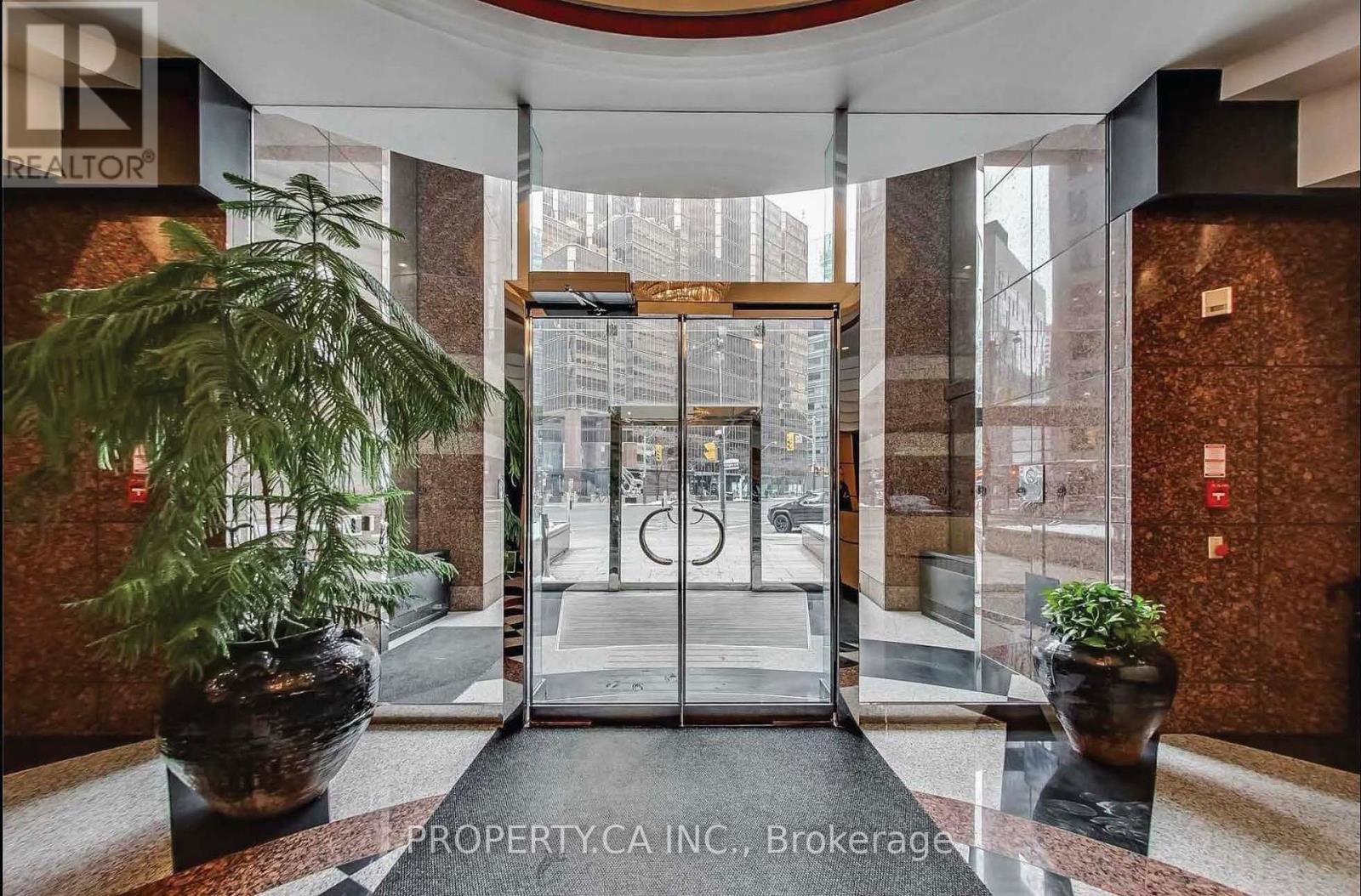 1407 - 33 University Avenue, Toronto, Ontario  M5J 2S7 - Photo 41 - C12287895