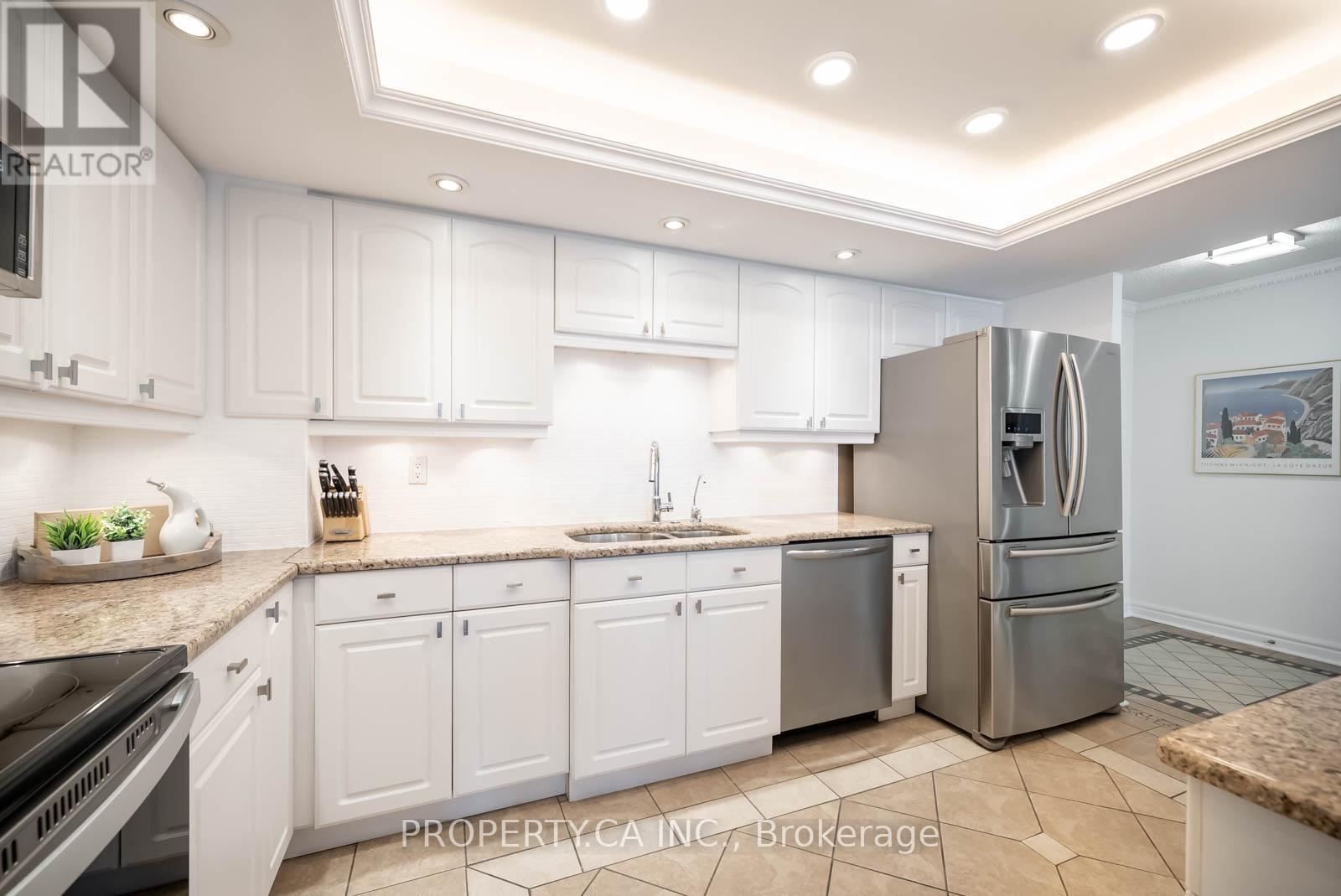 1407 - 33 University Avenue, Toronto, Ontario  M5J 2S7 - Photo 9 - C12287895