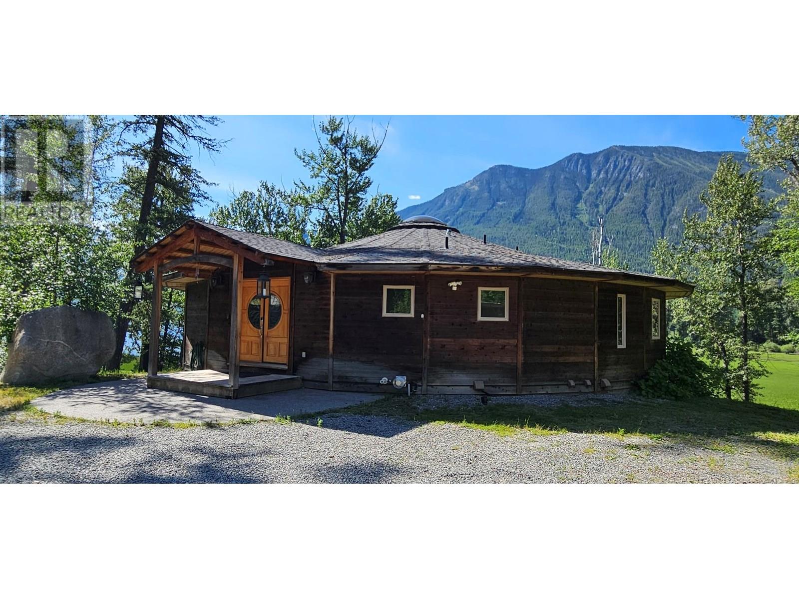 3584 St. Mary Lake Road, Kimberley, British Columbia  V1A 3K5 - Photo 2 - 10353532