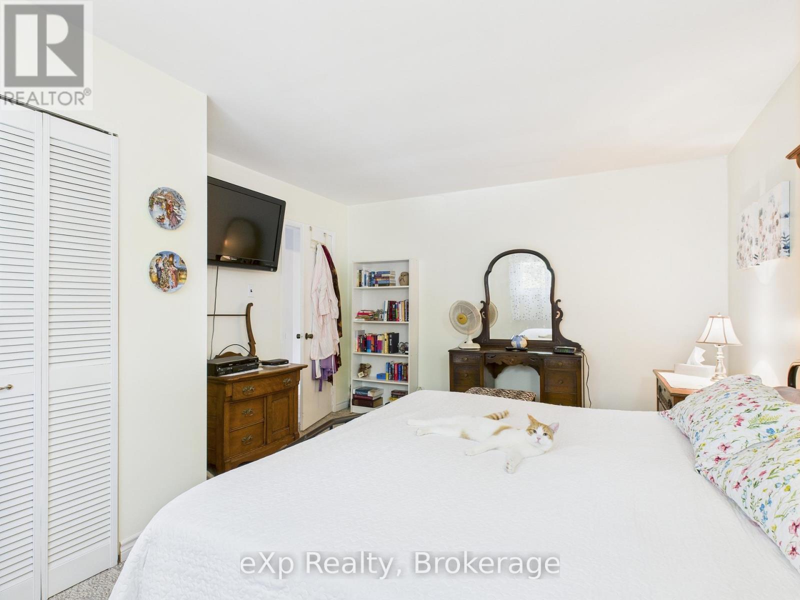 105 Menomini Road, Huron-Kinloss, Ontario  N2Z 2X3 - Photo 20 - X12271062