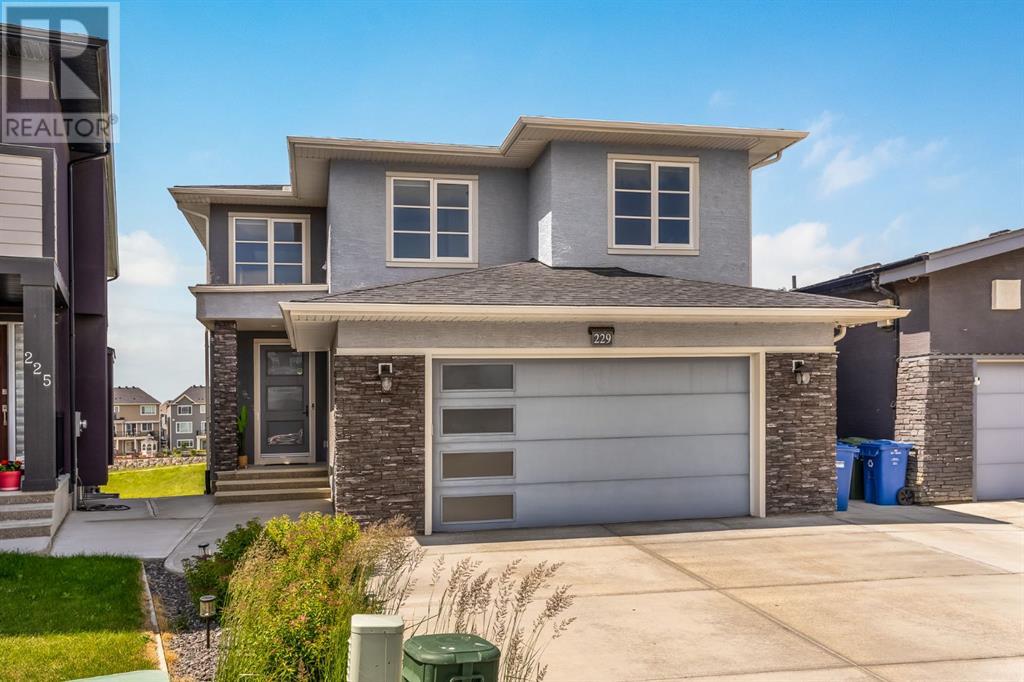 Property at 229 Carringvue Manor NW image 1