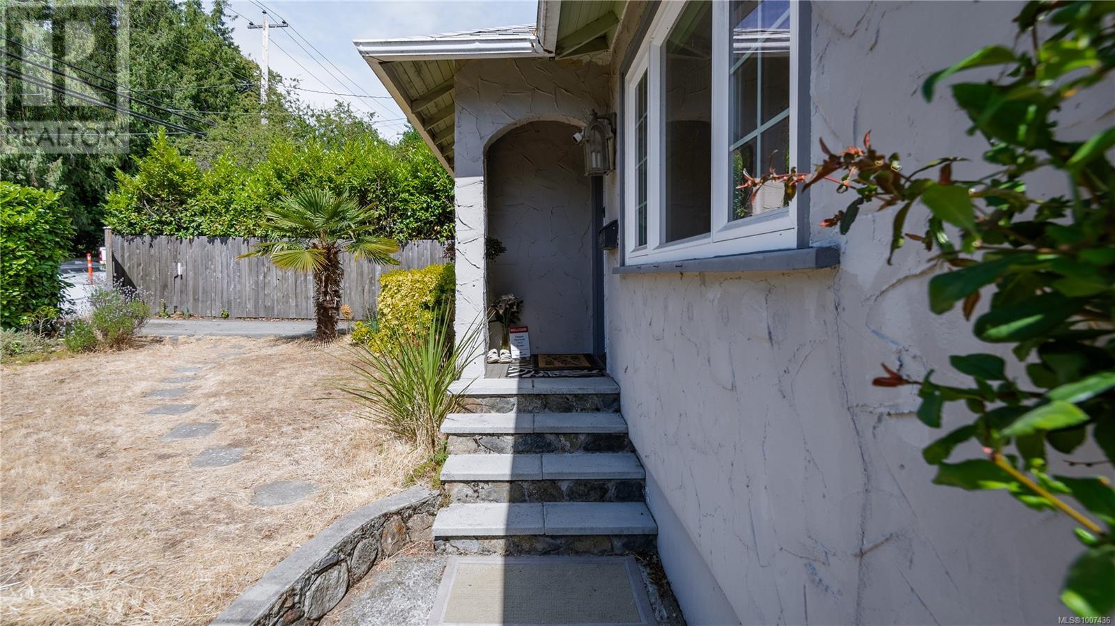 Property at 2550 Sinclair Rd image 3