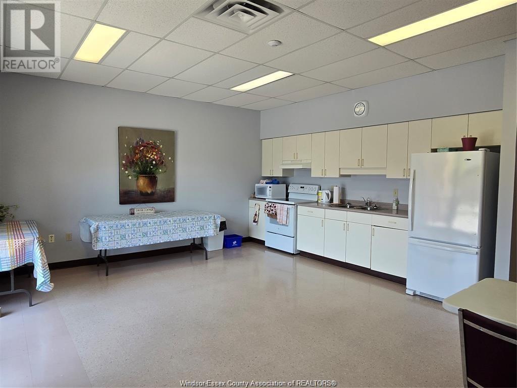 3795 Southwinds ... Unit# 205, Windsor, Ontario  N9G 2N7 - Photo 8 - 25018101