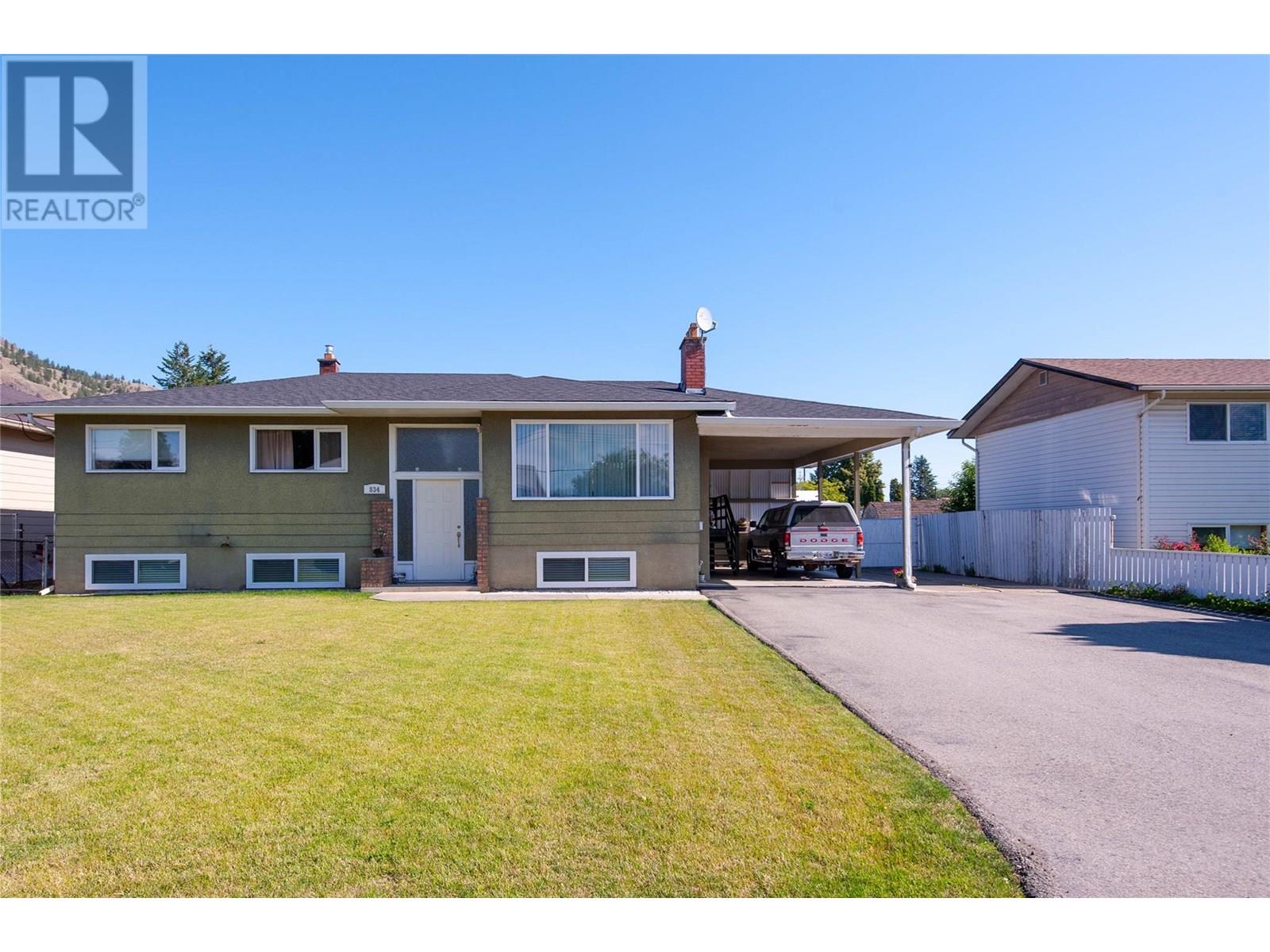 Property at 834 Cramond Road image 2