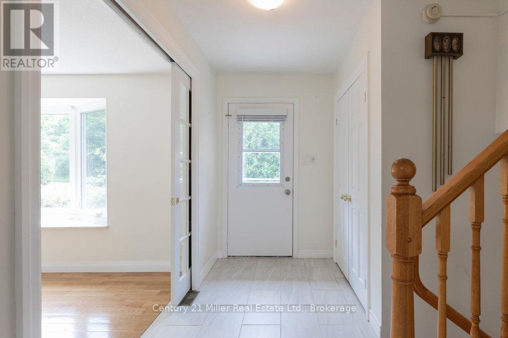 Property at 6 TERRACE LANE image 4