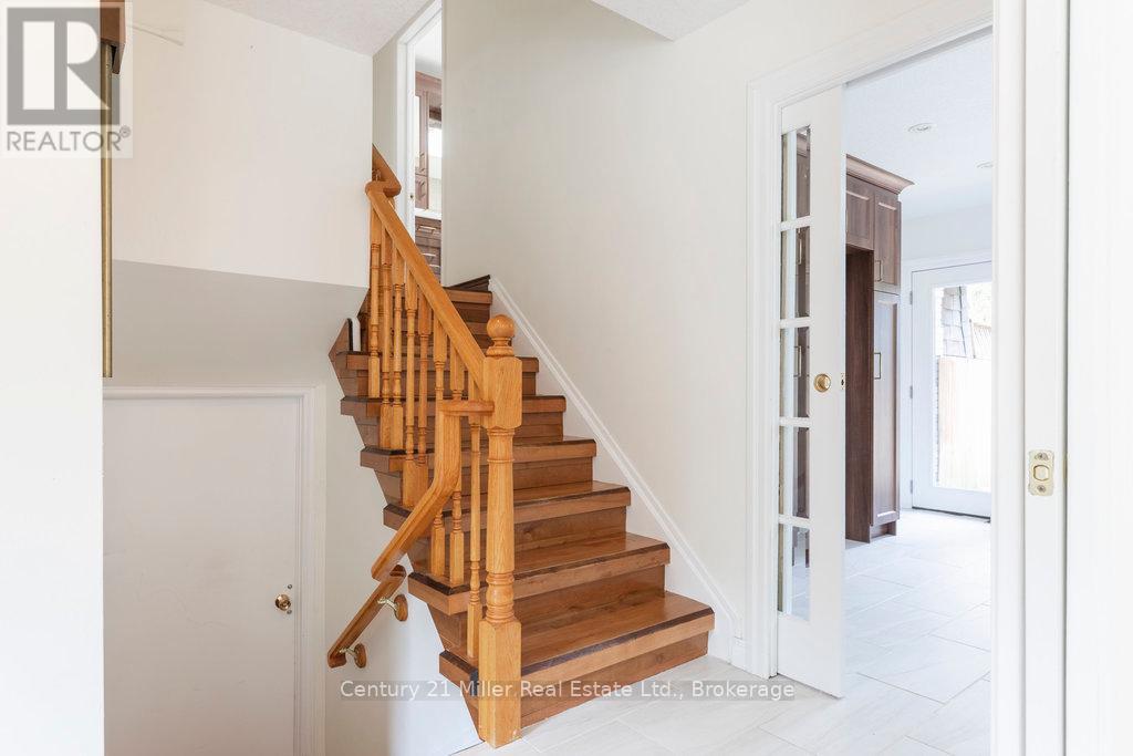 Property at 6 TERRACE LANE image 5