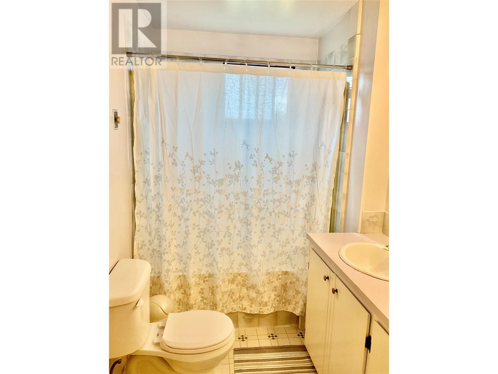 555 Everette Avenue, Greenwood, British Columbia  V0H 1J0 - Photo 32 - 10356160