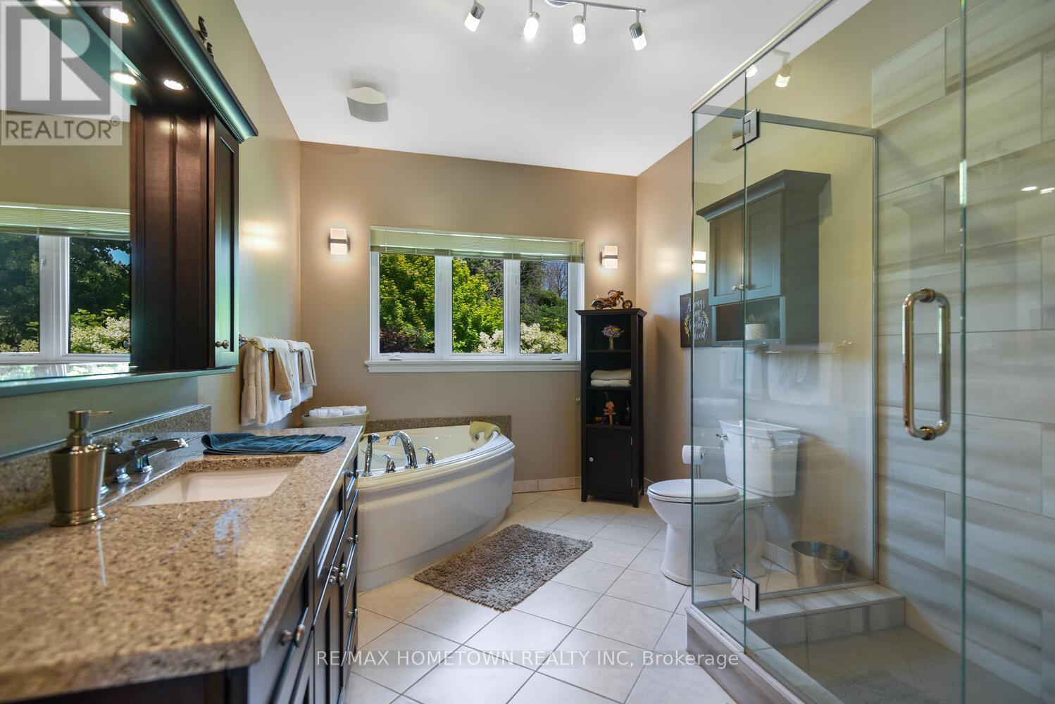 201 Empire Hanna Road E, Edwardsburgh/cardinal, Ontario  K0E 1E0 - Photo 24 - X12288845