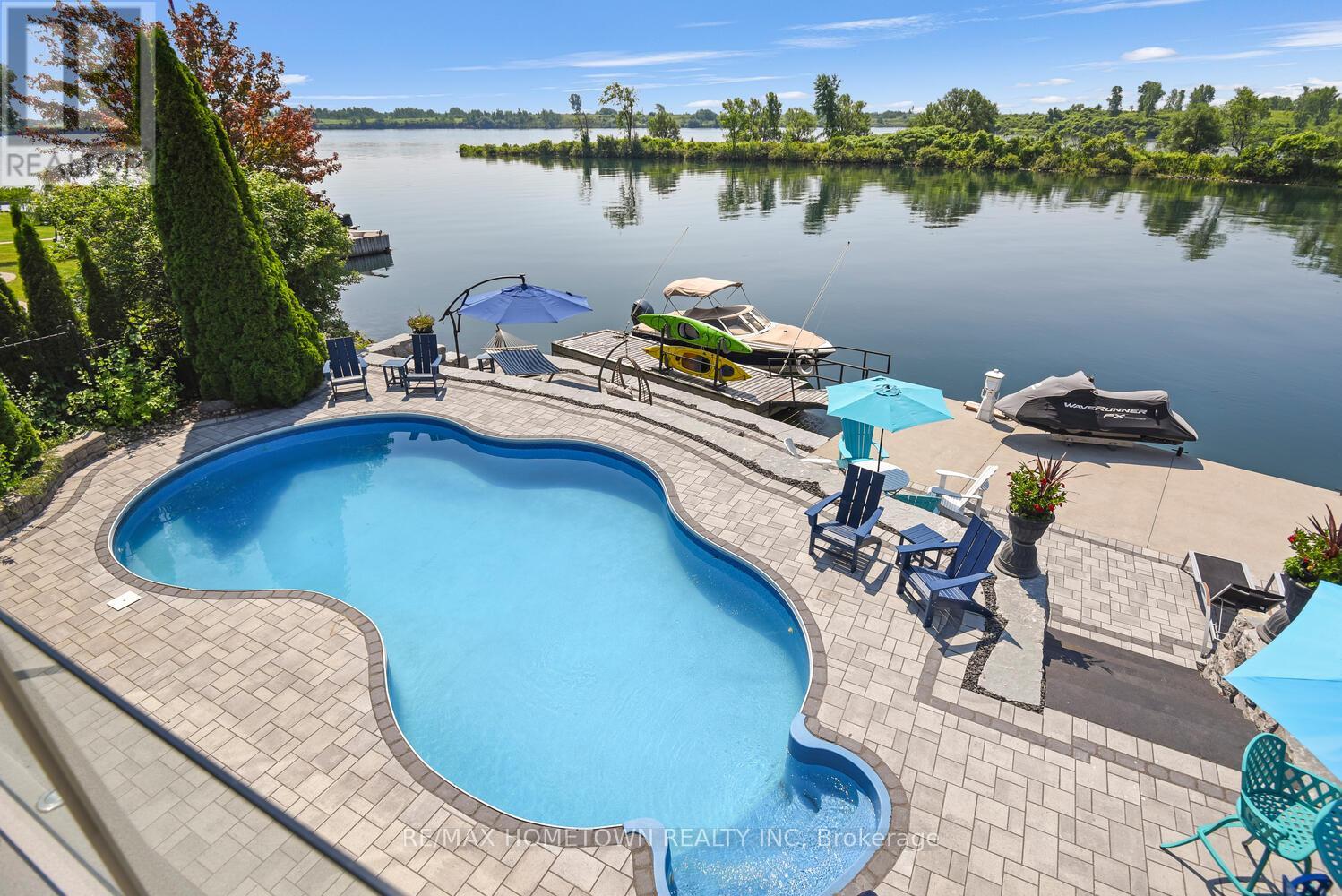 201 Empire Hanna Road E, Edwardsburgh/cardinal, Ontario  K0E 1E0 - Photo 3 - X12288845