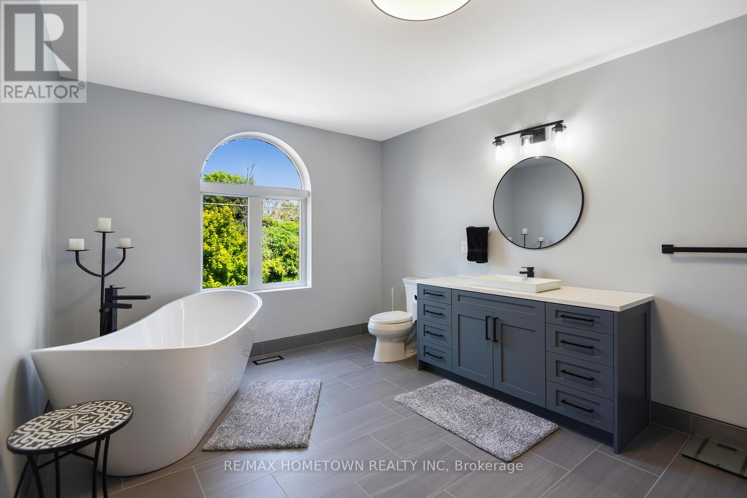201 Empire Hanna Road E, Edwardsburgh/cardinal, Ontario  K0E 1E0 - Photo 33 - X12288845