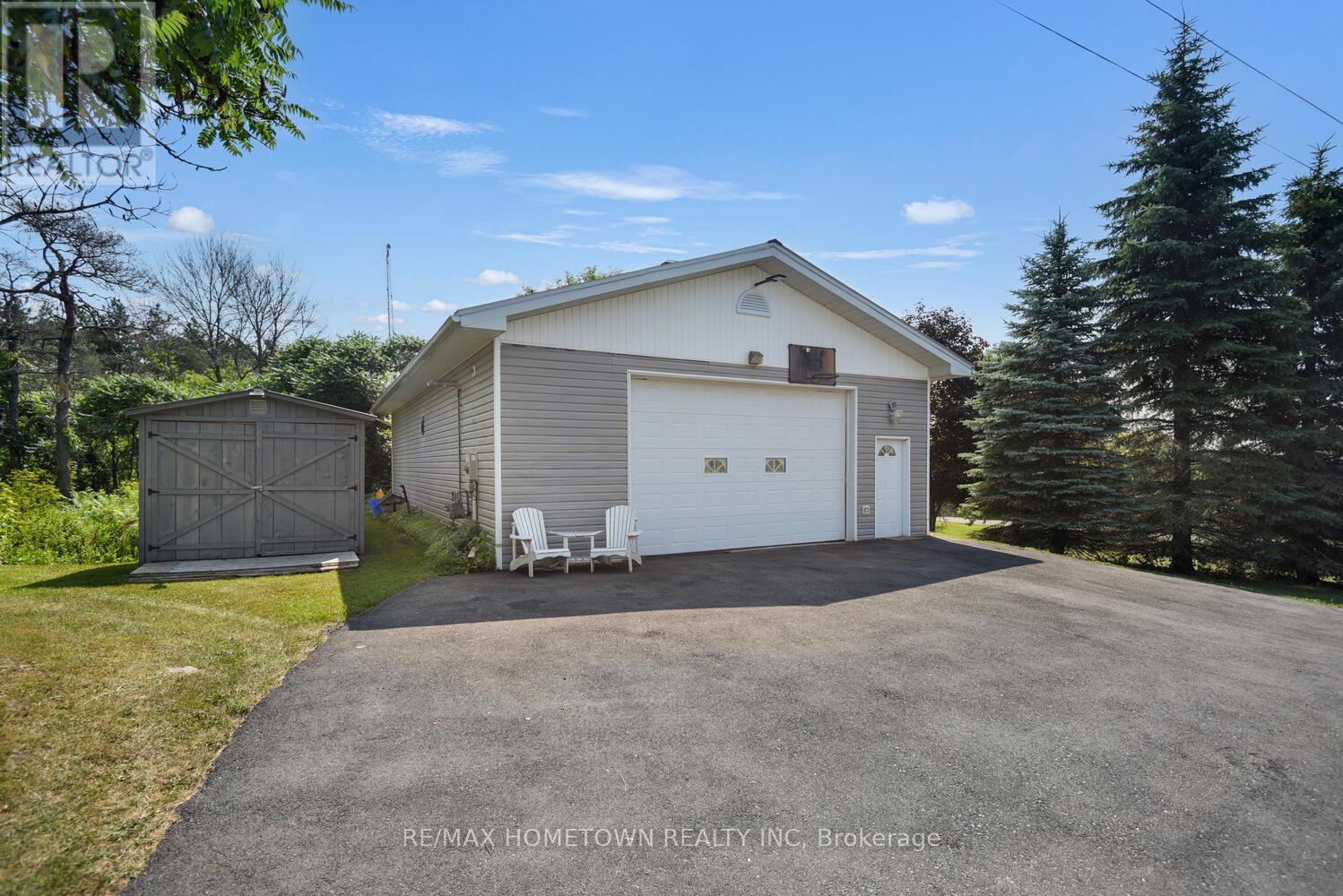 201 Empire Hanna Road E, Edwardsburgh/cardinal, Ontario  K0E 1E0 - Photo 45 - X12288845