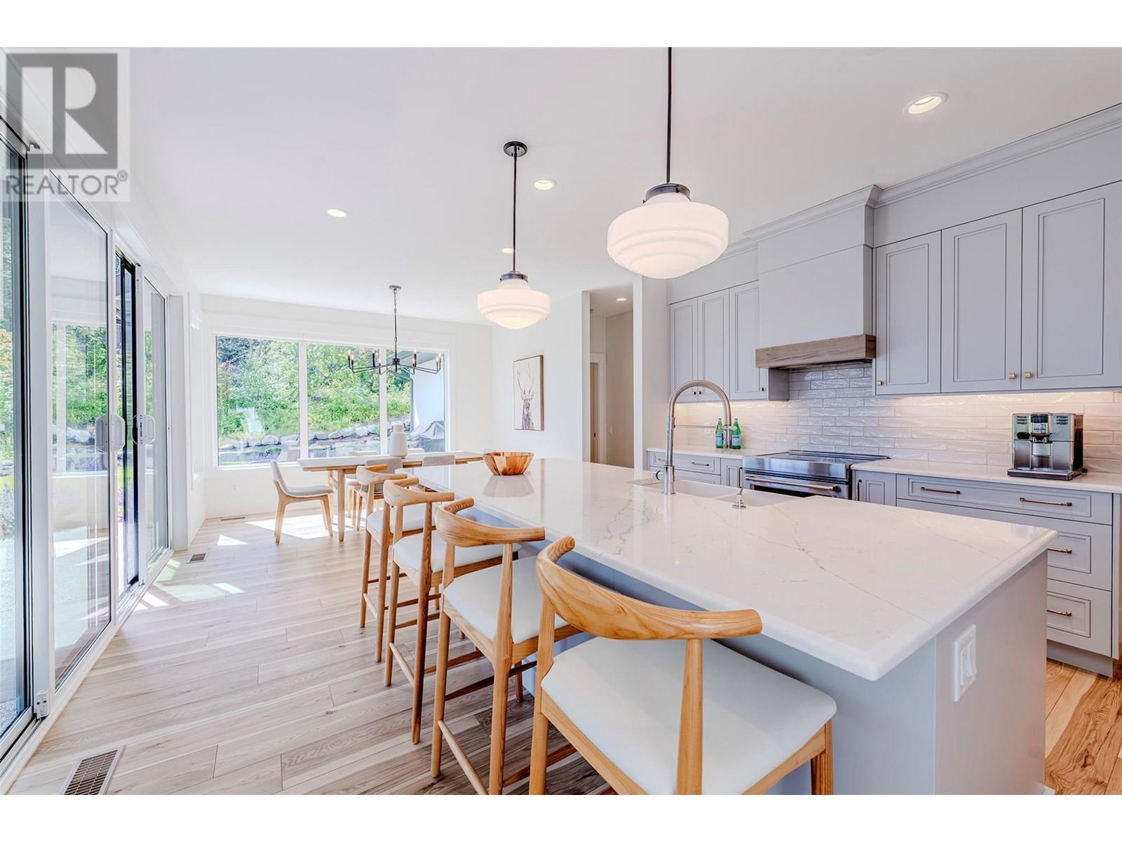 184 Diamond Way, Vernon, British Columbia  V1H 0A2 - Photo 7 - 10356127