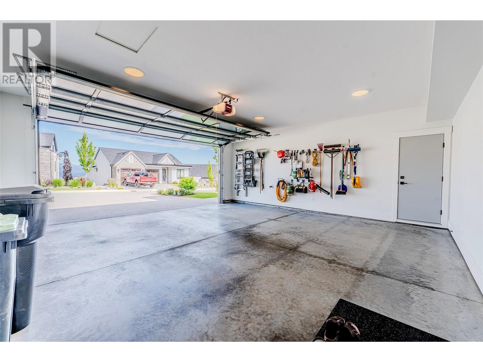 184 Diamond Way, Vernon, British Columbia  V1H 0A2 - Photo 44 - 10356127