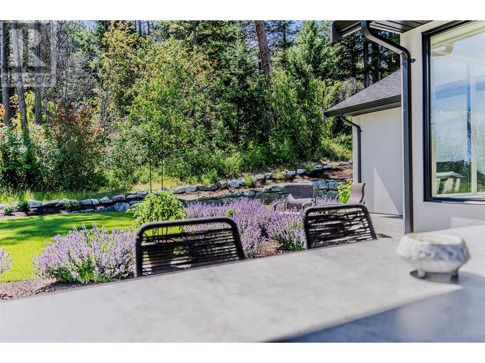 184 Diamond Way, Vernon, British Columbia  V1H 0A2 - Photo 14 - 10356127