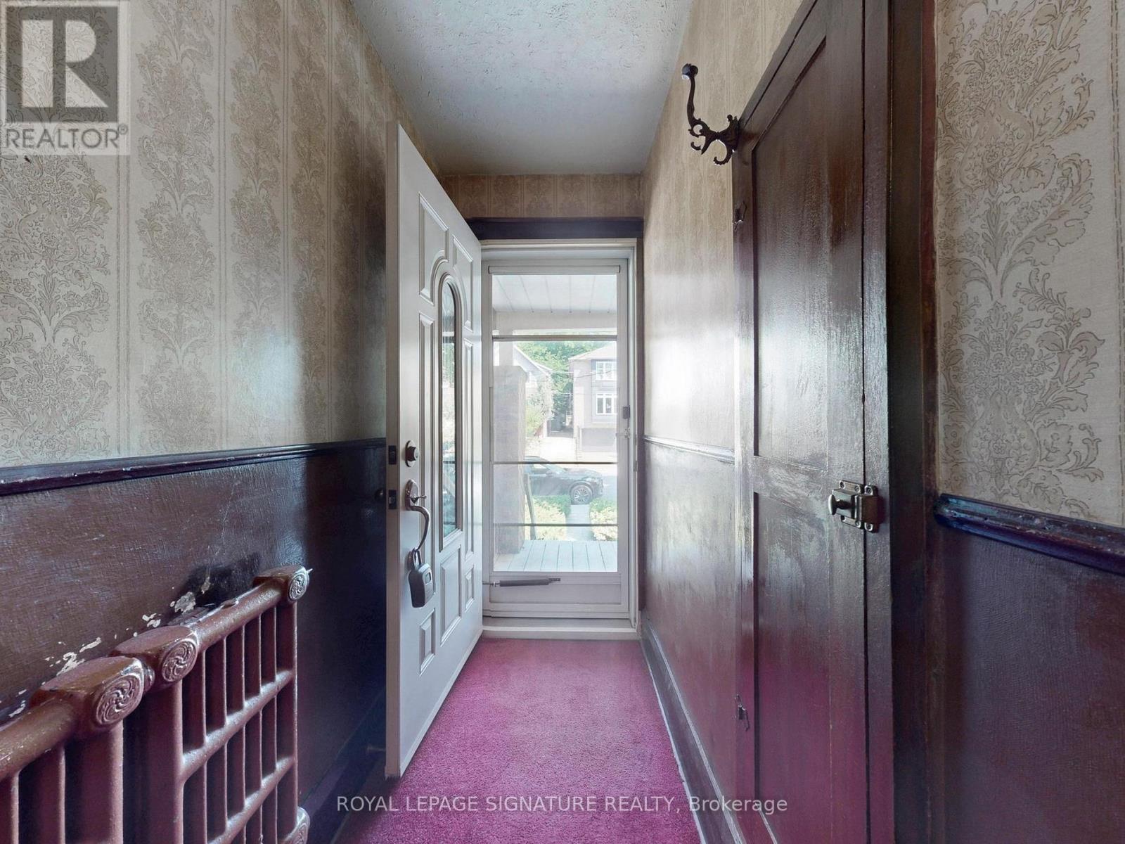 Property at 153 CASTLEFIELD AVENUE image 5