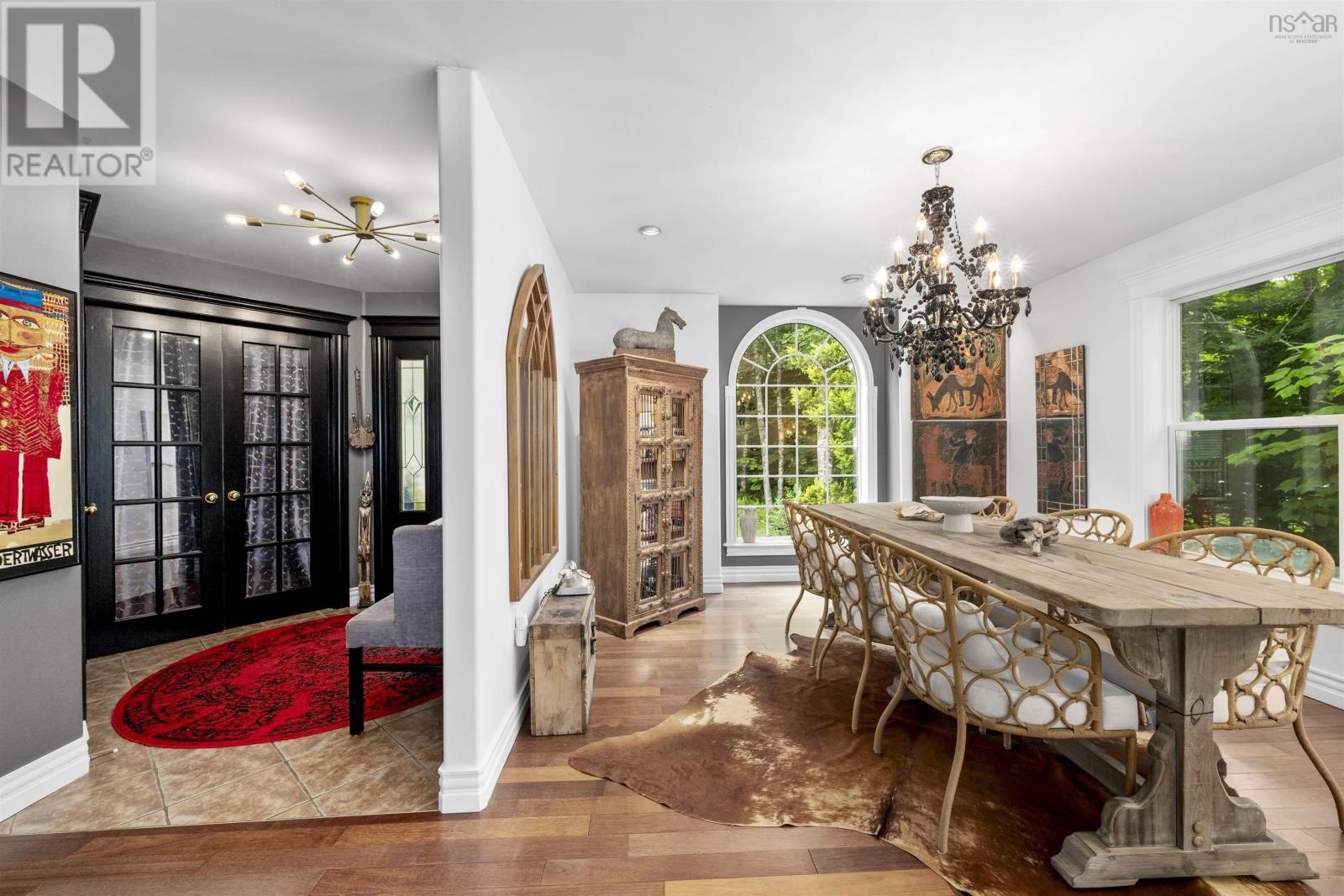 Property at 390 Gleneagles Drive image 3