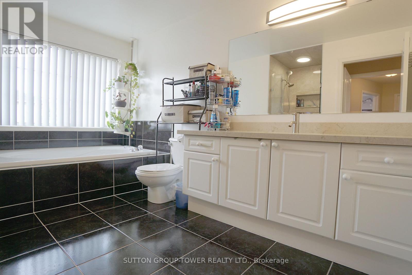 450 John Deisman Boulevard, Vaughan, Ontario L6A 3G2 - Photo 23 - N12288719