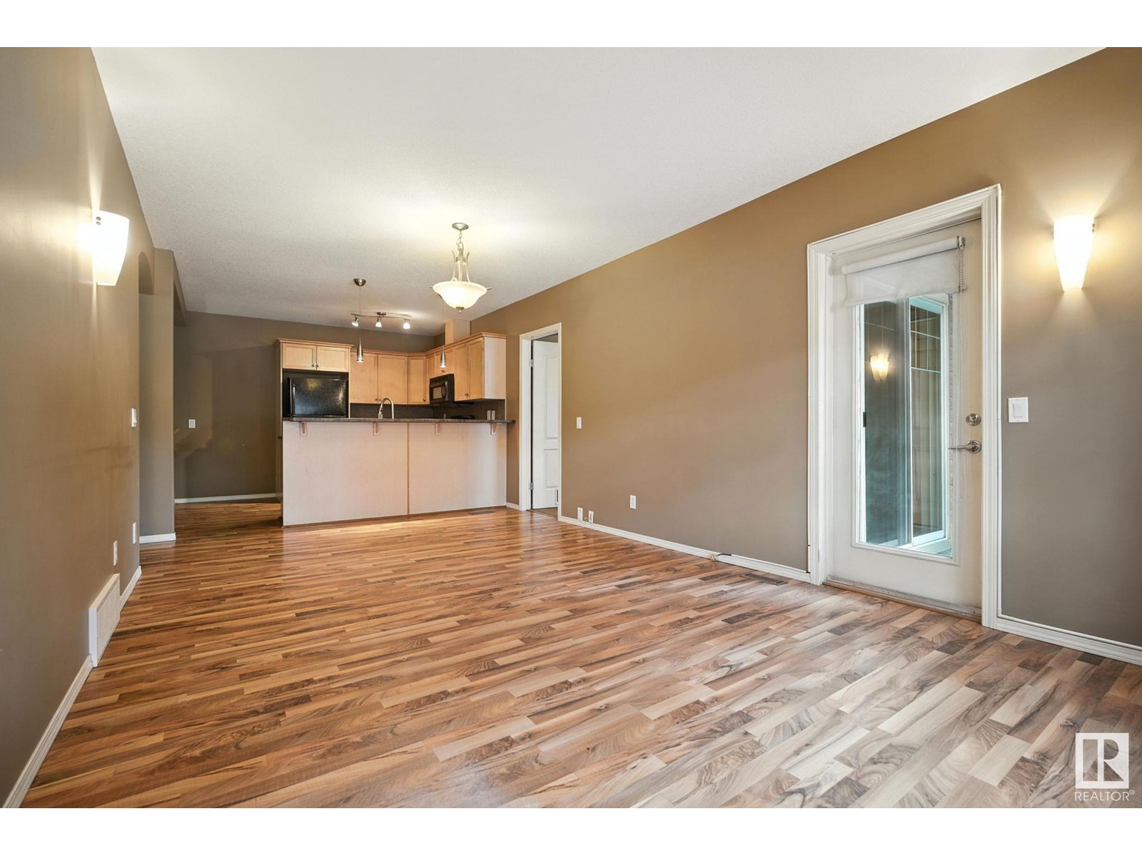 Property at #21 671 SILVER BERRY RD NW NW image 4