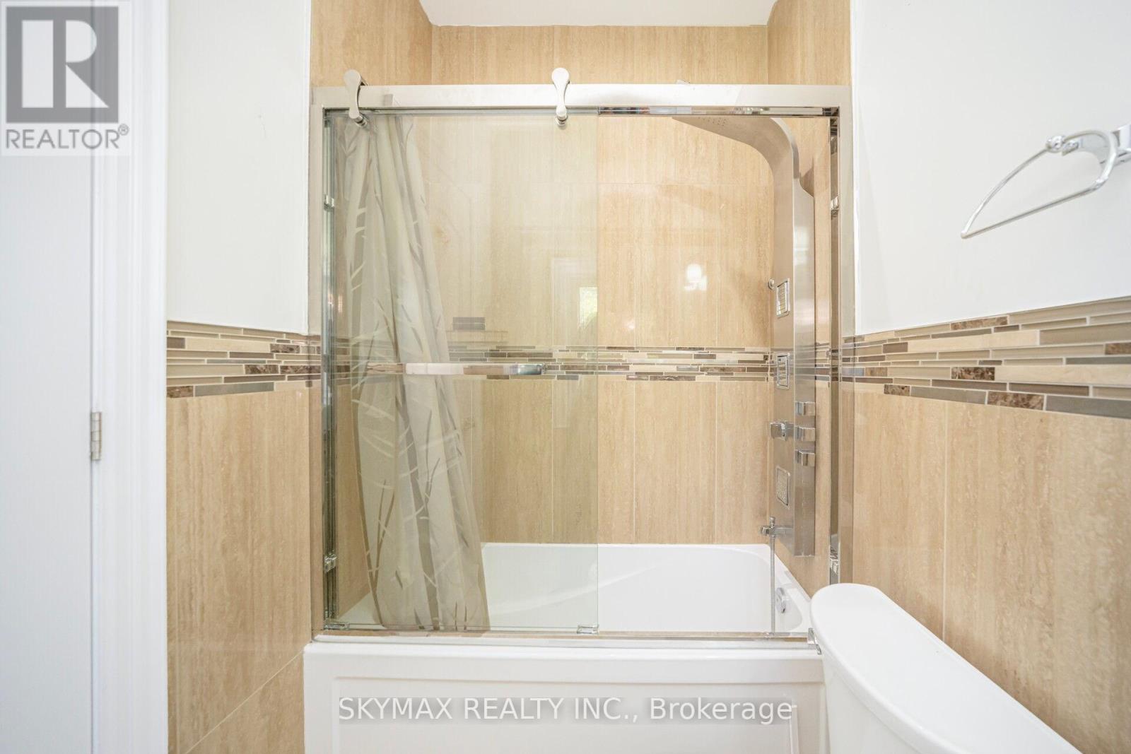 18 Burlington Street, Mississauga, Ontario  L4T 1B7 - Photo 37 - W12288669