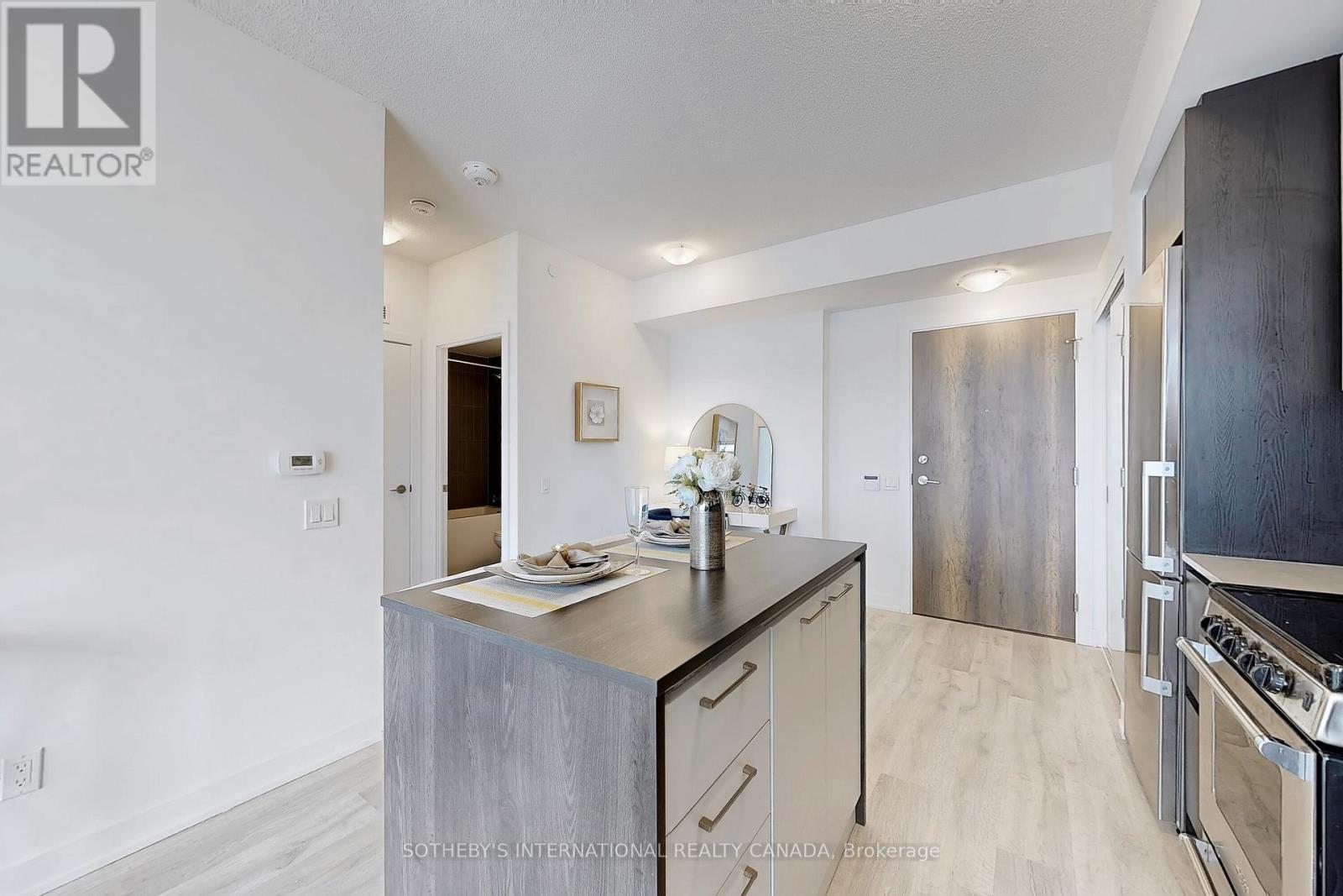 2011 - 251 Manitoba Street, Toronto, Ontario  M8Y 0C7 - Photo 13 - W12288747