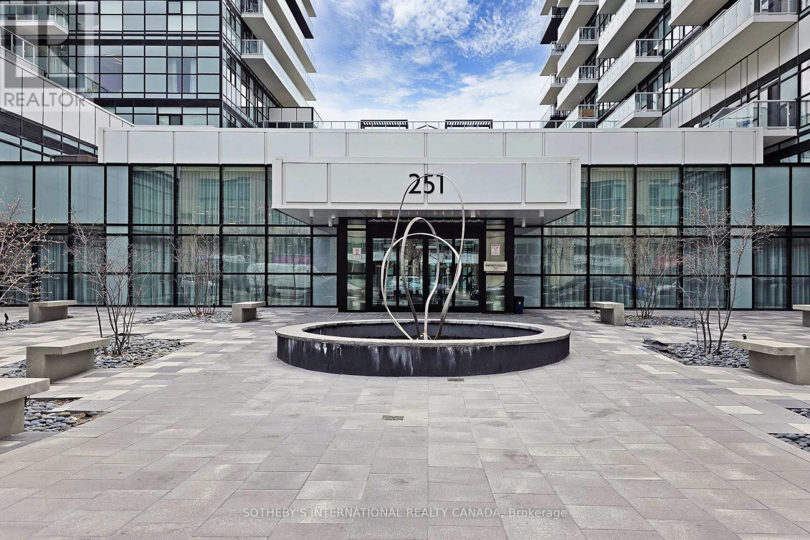 2011 - 251 Manitoba Street, Toronto, Ontario  M8Y 0C7 - Photo 43 - W12288747