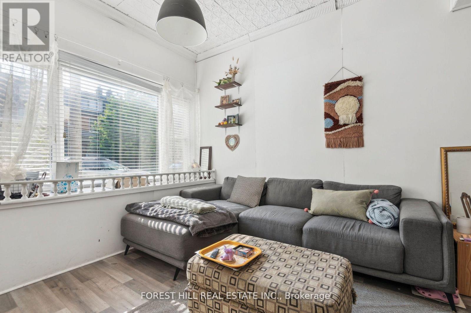Property at 625 CRAWFORD STREET image 4