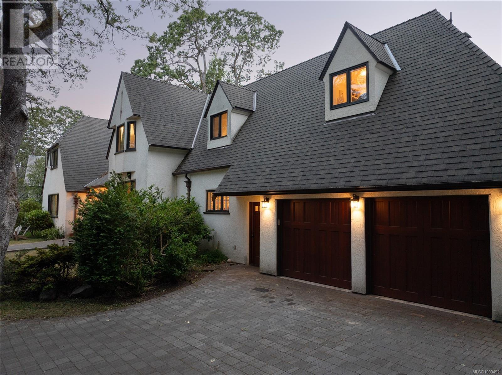 3290 Upper Terrace Rd, Oak Bay, British Columbia  V8R 6E6 - Photo 3 - 1003492