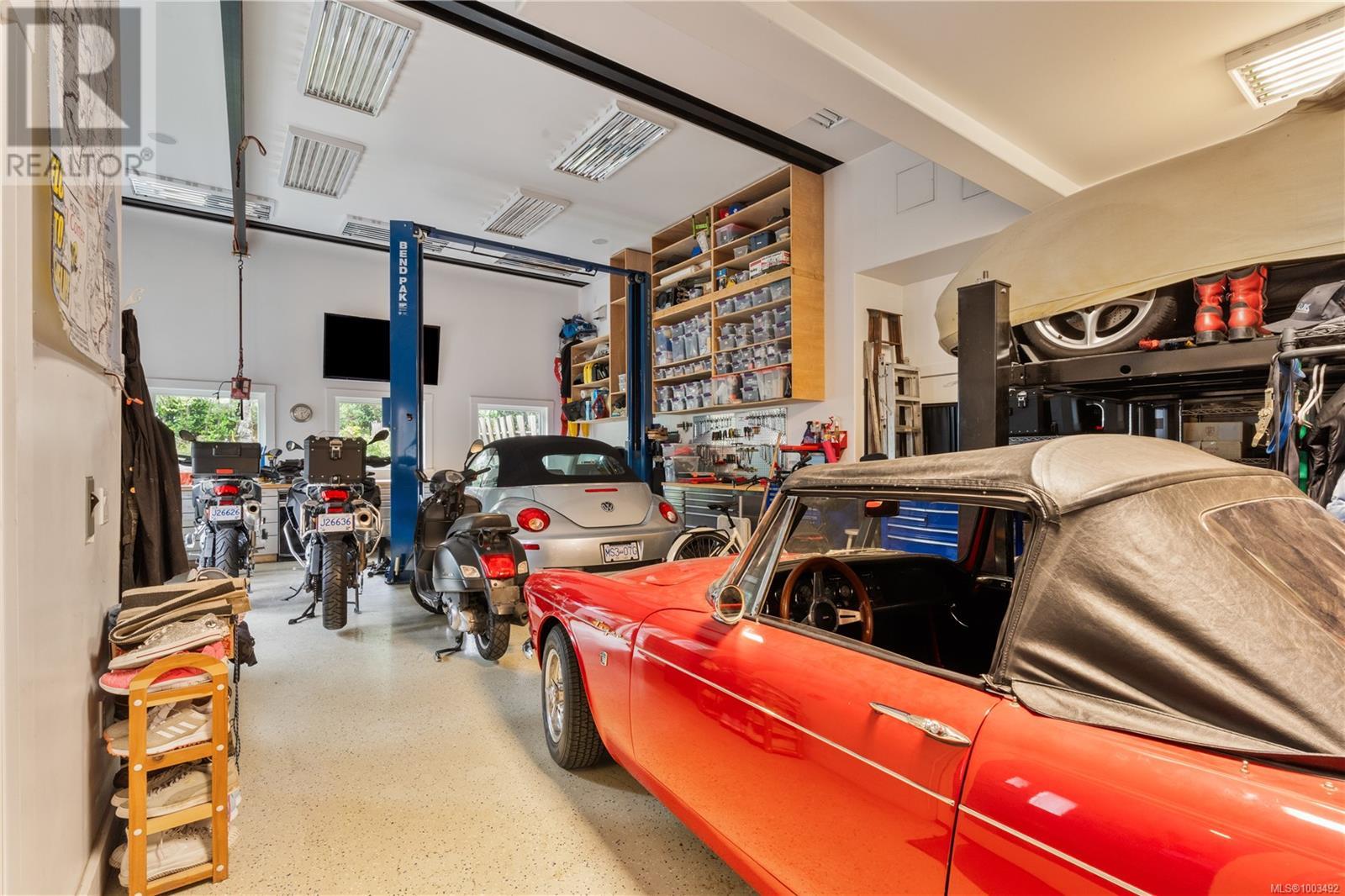 3290 Upper Terrace Rd, Oak Bay, British Columbia  V8R 6E6 - Photo 35 - 1003492