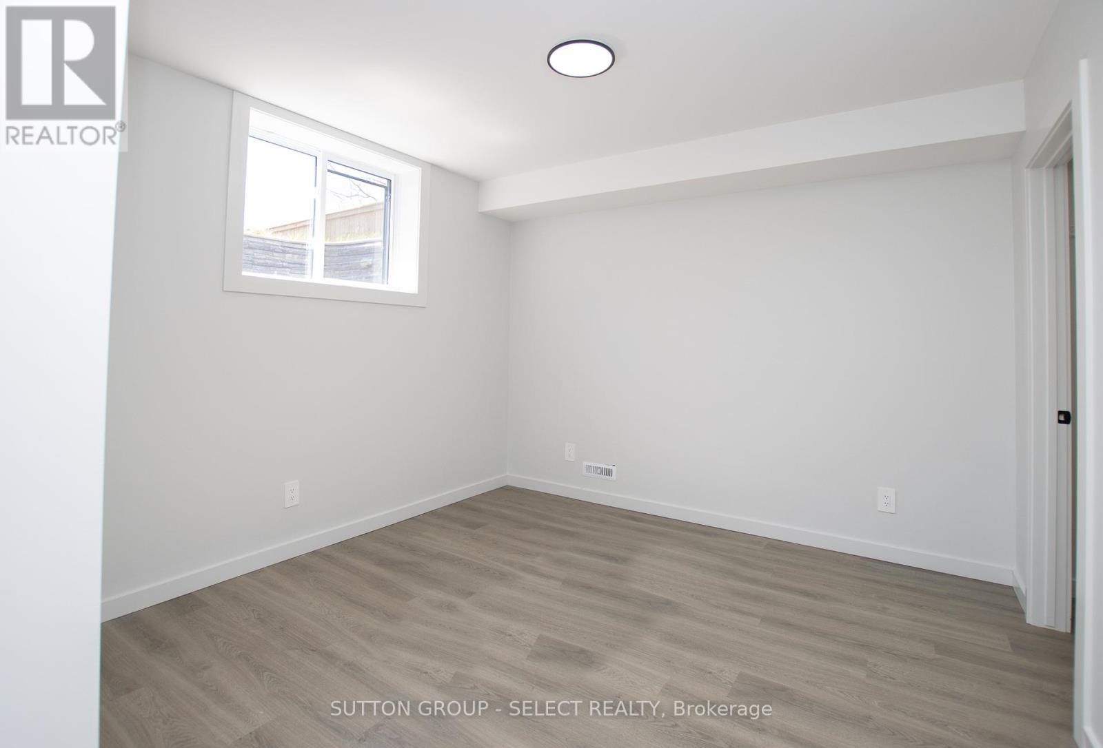 99 Optimist Drive, Southwold, Ontario  N5P 0G4 - Photo 32 - X12288938