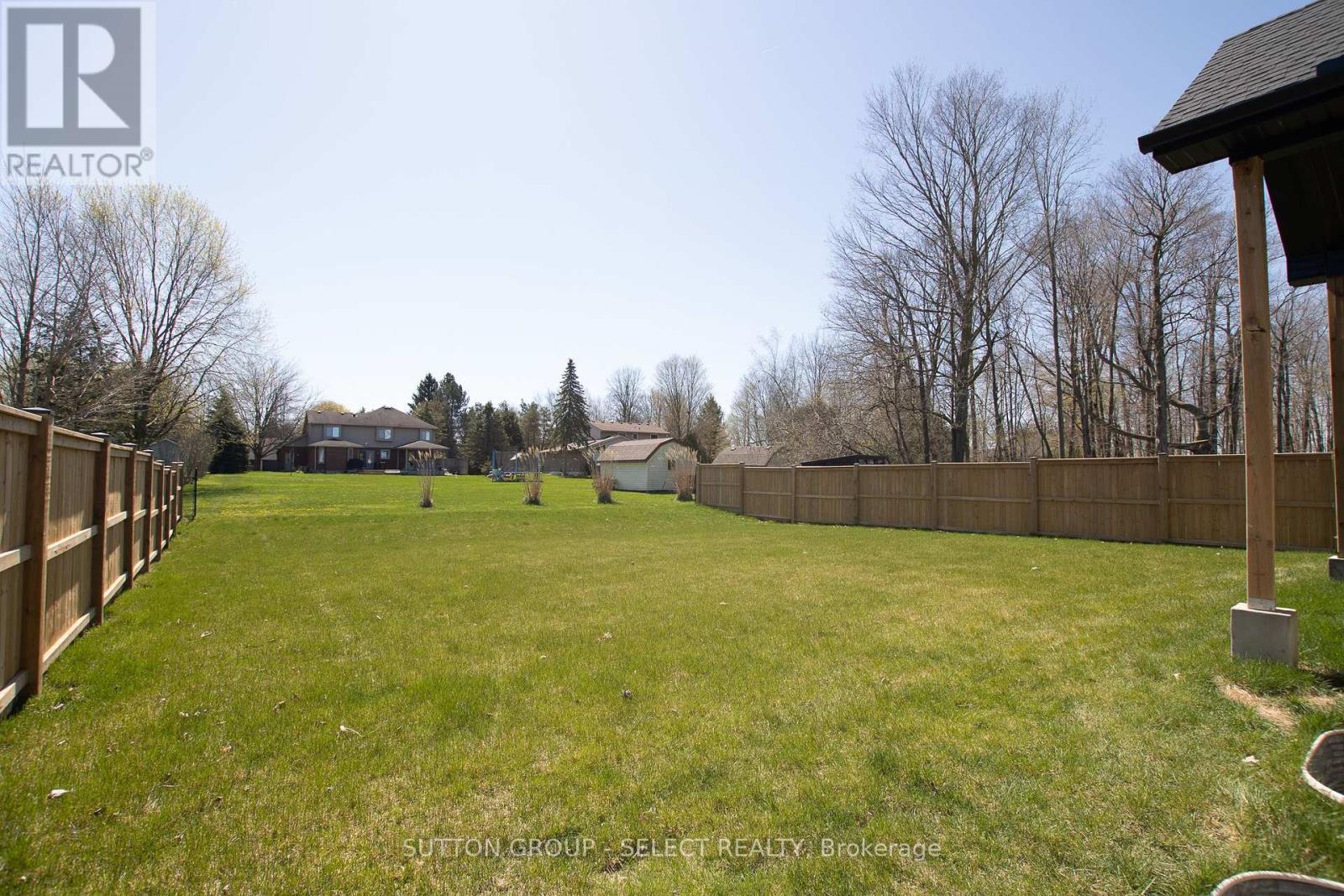 99 Optimist Drive, Southwold, Ontario  N5P 0G4 - Photo 39 - X12288938
