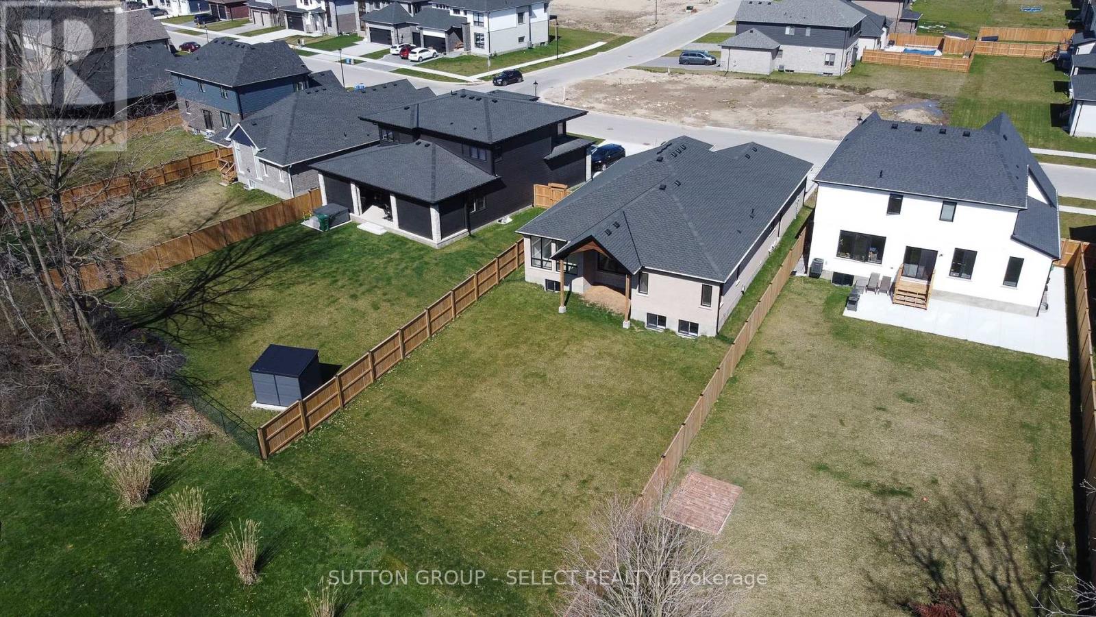 99 Optimist Drive, Southwold, Ontario  N5P 0G4 - Photo 41 - X12288938