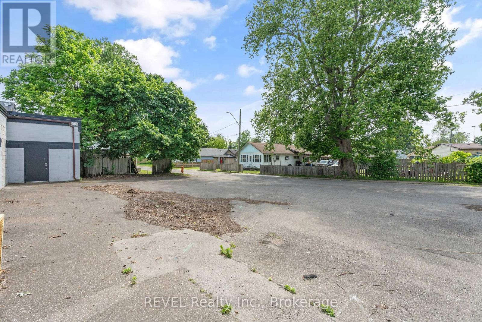 271 Ridgeway Road, Fort Erie, Ontario  L0S 1B0 - Photo 18 - X12288992