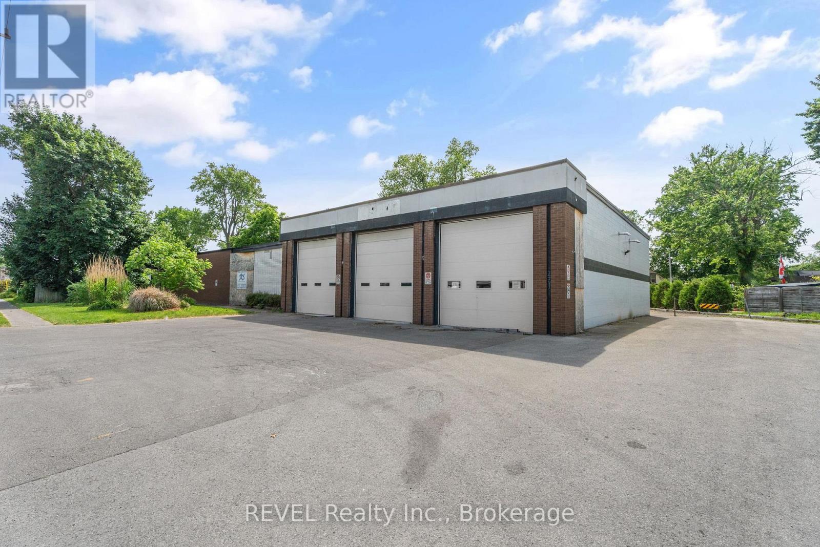 271 Ridgeway Road, Fort Erie, Ontario  L0S 1B0 - Photo 3 - X12288992