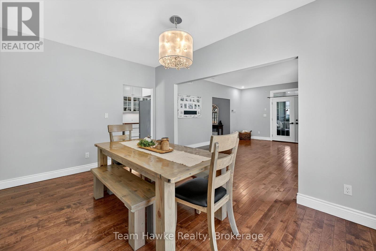 64 Broad Street, Penetanguishene, Ontario  L9M 1G4 - Photo 12 - S12288910
