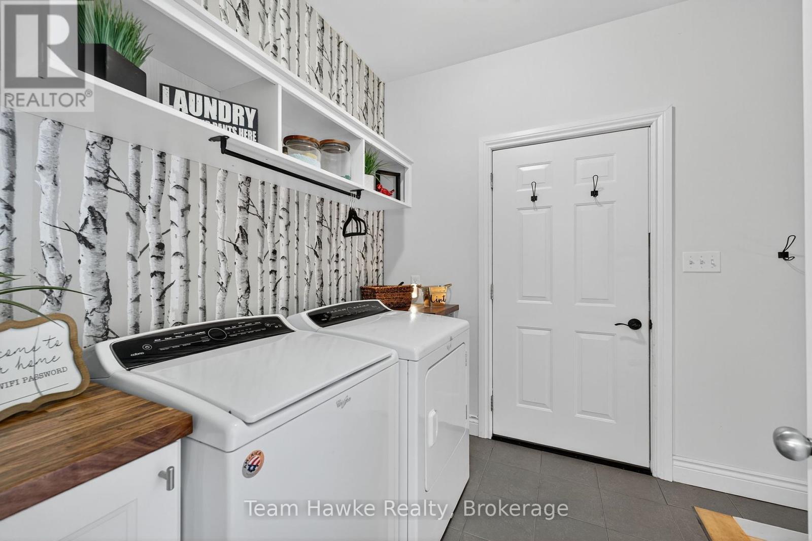 64 Broad Street, Penetanguishene, Ontario  L9M 1G4 - Photo 18 - S12288910