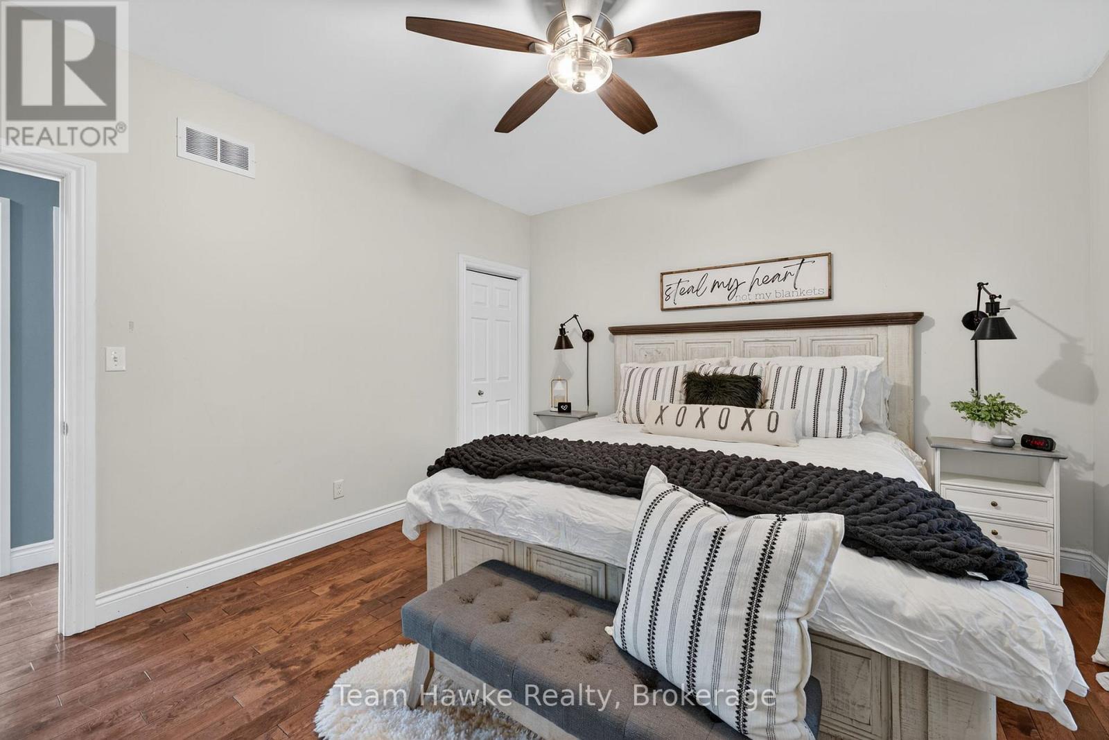 64 Broad Street, Penetanguishene, Ontario  L9M 1G4 - Photo 25 - S12288910