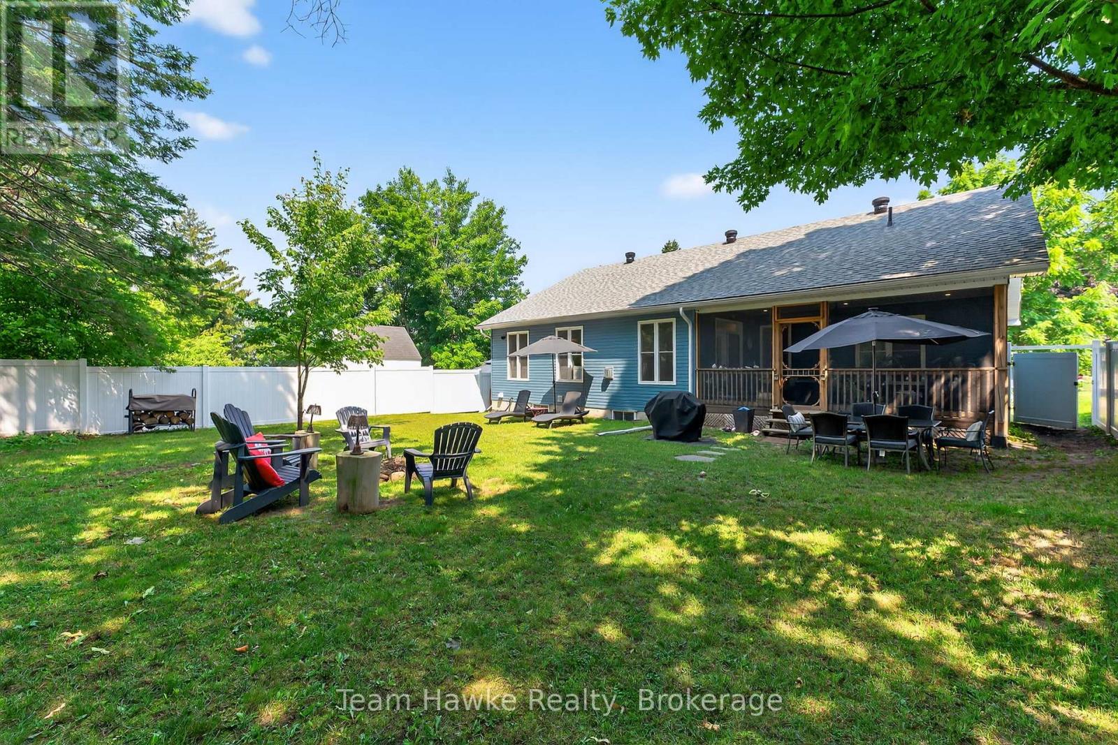 64 Broad Street, Penetanguishene, Ontario  L9M 1G4 - Photo 38 - S12288910