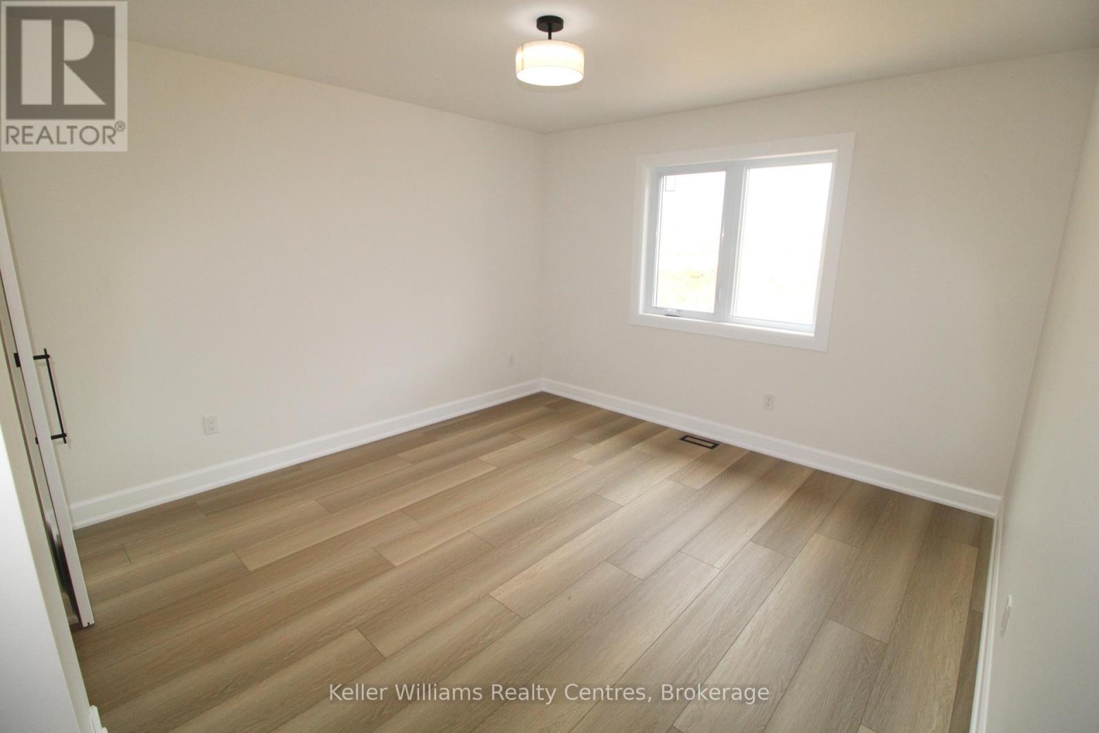 837 22nd Avenue A, Hanover, Ontario  N4N 0C5 - Photo 11 - X12288924