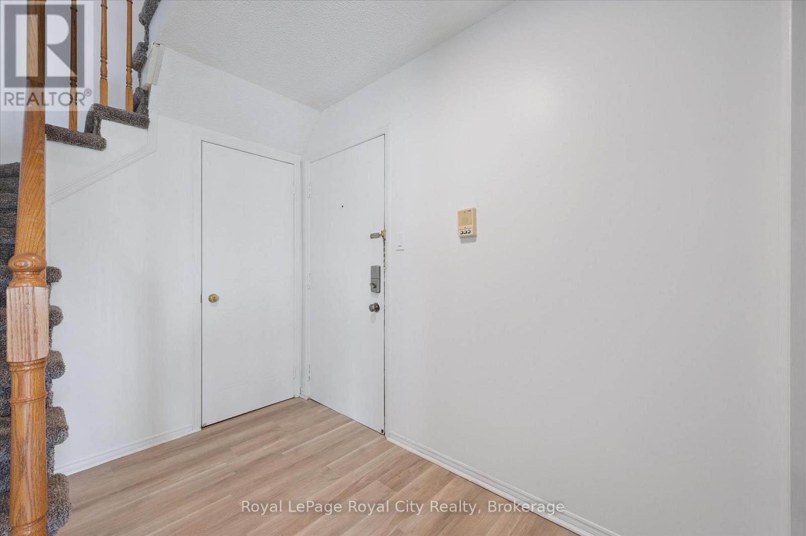225 - 458 Janefield Avenue, Guelph, Ontario  N1G 4R8 - Photo 7 - X12288996