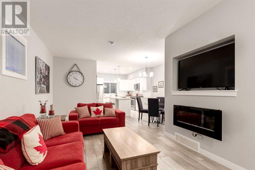 Property at 1136 MIDTOWN Lane SW image 4