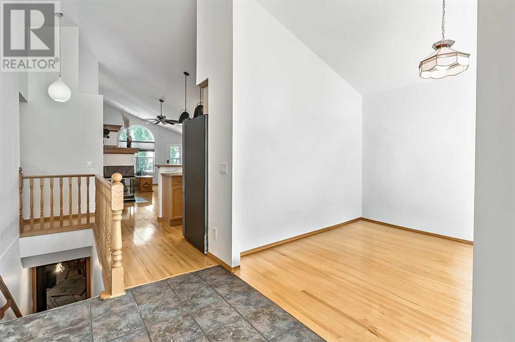 Property at 48 Bridlewood Road SW image 5