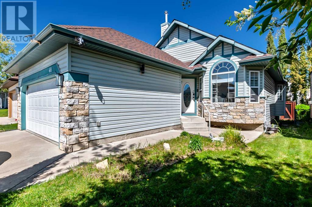 Property at 48 Bridlewood Road SW image 2