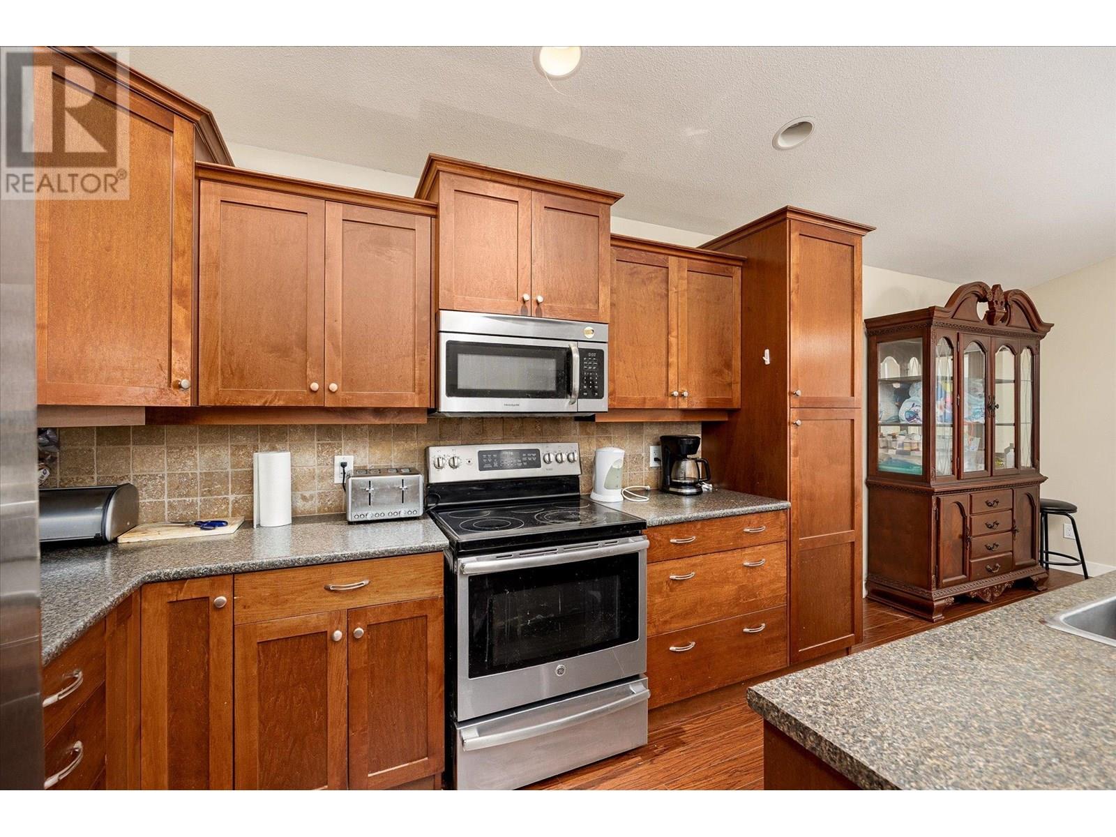 317 Arab Road, Kelowna, British Columbia  V1V 3A8 - Photo 6 - 10353816