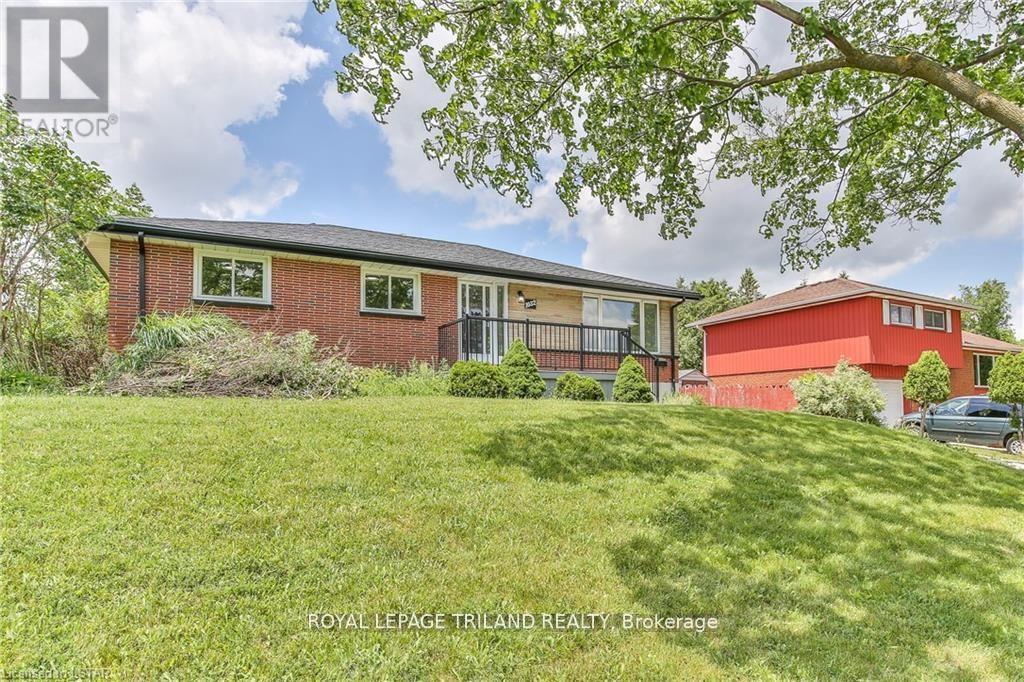 1032 Eagle Drive, London South, Ontario  N5Z 3H5 - Photo 1 - X12289040