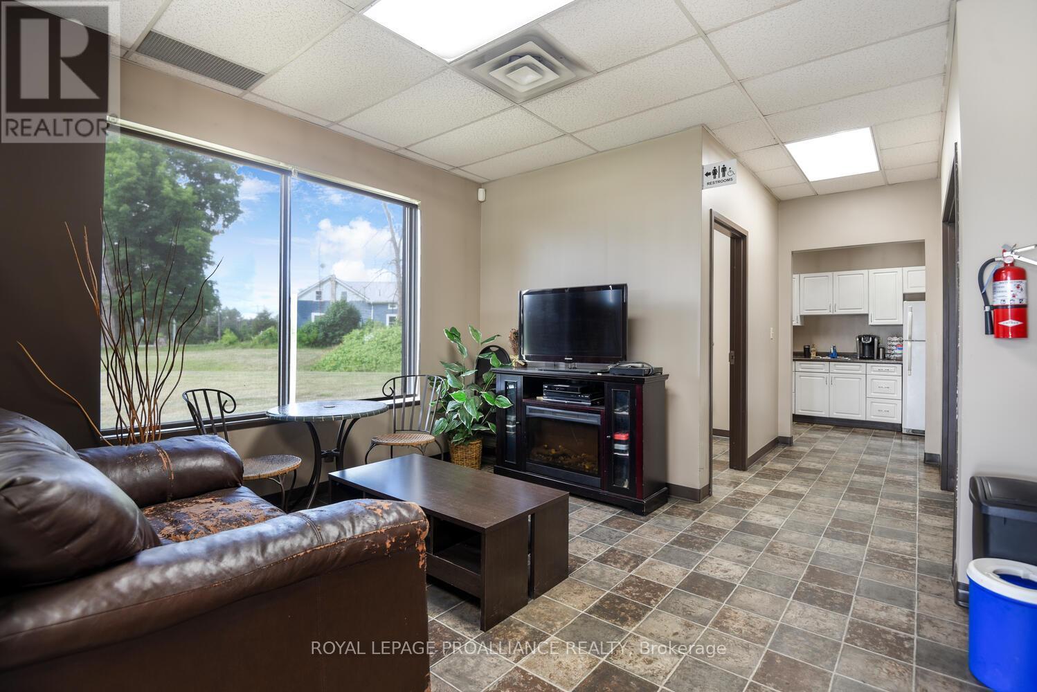2318 Second Concession Road, Augusta, Ontario  K6V 5T1 - Photo 10 - X12282003